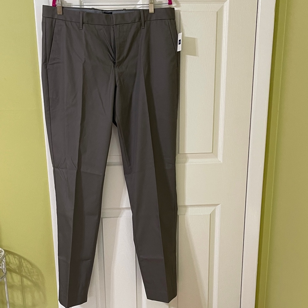 GAP Men's Charcoal Dress Pants